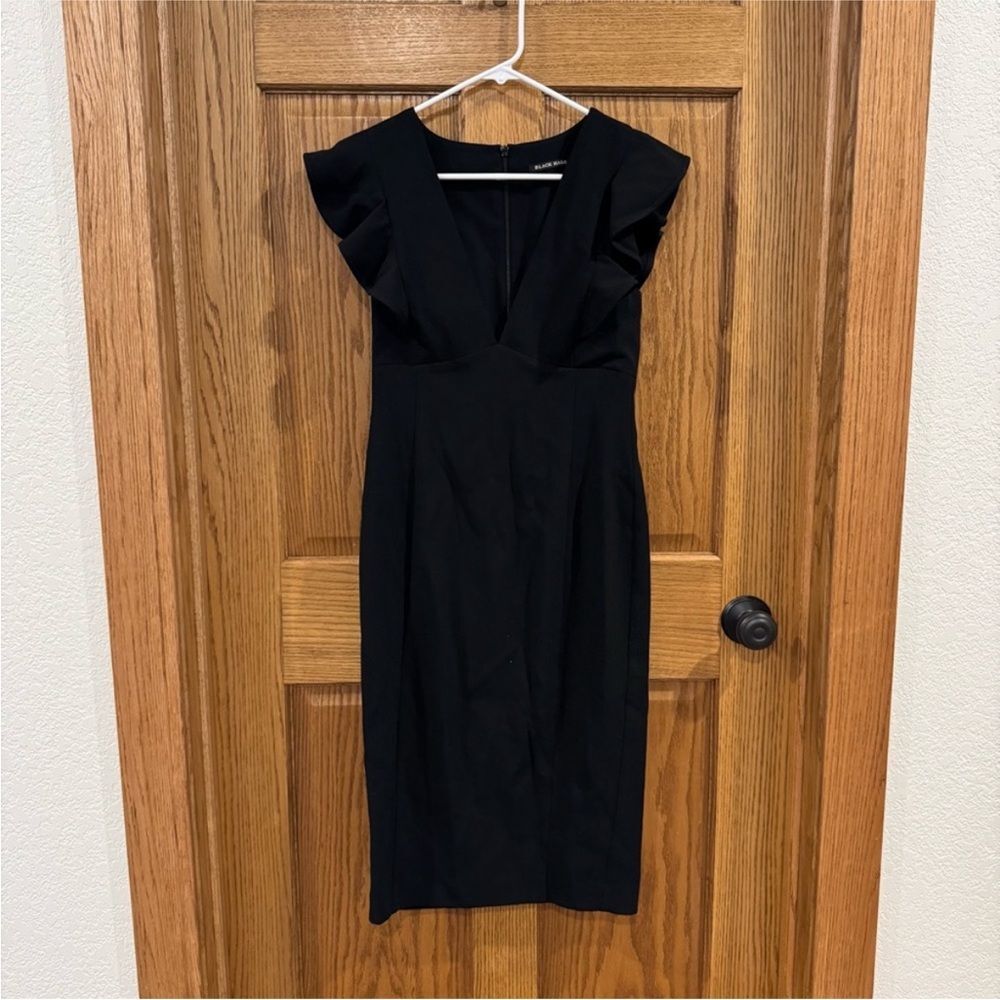 Black Halo Deklyn Sheath Dress – Black – Size 4 – NWT - Picture 2 of 11